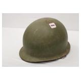 WW2 US helmet with WW2 US M1 helmet