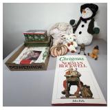 Collection of Holiday Dï¿½cor