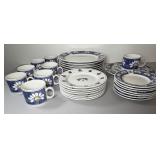Oneida "Spring Daisy" Dinnerware Collection