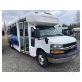 ChevY 4500 13-PASSENGER BUS