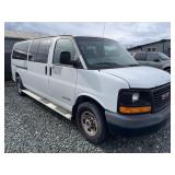 2003 GMC Savana 3500 11 Passenger Van
