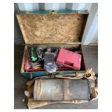 TRUNK OF TOOLS, CATALYTIC CONVERTER