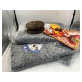 3 NEW PET BEDS AND CAT TOYS