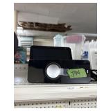 (2) Speakers and screen