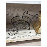 Black Metal Pot Holder