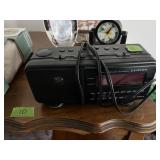 Lloyd electric radio