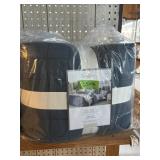 Threshold King Comforter