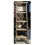 Wooden 5ft ladder