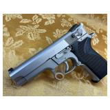 FIREARM/GUN S&W 5906!! H960