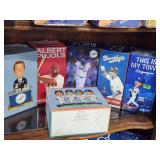 MIB BOBBLEHEADS!! 6X BID.