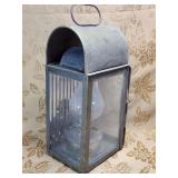 ANTIQUE CARRIAGE OIL LANTERN!!
