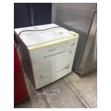 Magic Chef Mini Fridge - White