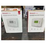 Lot of (6) Honeywell Programmable Thermostats