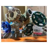 1 lot: 4 assorted water valves