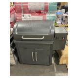 $1500 Traeger Silverton Grill With Round Lid