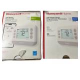 1 lot: 2 Honeywell Thermostats