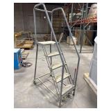 4ft rolling warehouse saftey ladder