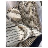 8x10 Natural/White Rug