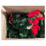 PRE LIT PRE DECORATED GARLAND