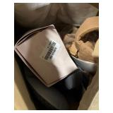 1 LOT OF ASSORTED BABY ITEMS