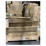 1 LOT ASSORTED FURNITURE PIECES