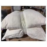 1 LOT OF (2) WHITE THRESHOLD TOSS PILLOWS