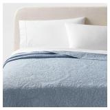 KING GARMENT WASHED PAISLEY STITCH QUILT SKY BLUE