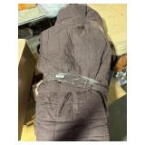 1 LOT OF (1) DARK BROWN QUILT STYLE THROW BLANKET