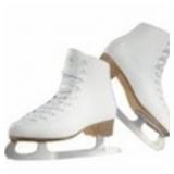 FIGURE SKATES TRADITIONAL IN WOMEN S SIZE 7