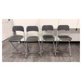 1 LOT: (4) FOLDING CHAIRS