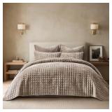 RECYCO LUXURY VELVET QUILT QUEEN SIZE BEDDING SET,