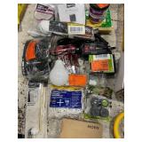 1 LOT OF MIXED ITEMS ( UNIVERSAL TRIMMER HEAD,COUP