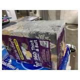 1 LOT (1) MEMBER MARK 12-PACK ULTRA SOFT TISSUE. (