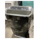 HOME DEHUMIDIFIER WITH WASHABLE FILTER - BLACK