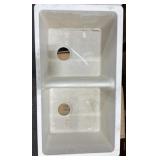 WHITE DOUBLE SINK
