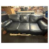 80ï¿½ BLACK LEATHER SOFA