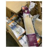 1 LOT (1) HOME DECORATION KINGS COTTAGE OAK VINYL