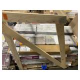 1 LOT OF ASSORTED FLOORING (1) HOME DECORATORS VIR