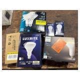 1 LOT ASSORTED LED BULBS