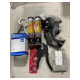 1 LOT OF MIXED ITEMS (STURDY PAIR OF LOCKING PLIER