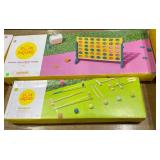 1 LOT OF 1-SUN SQUAD JUMBO 4-IN-A-ROW GAME./ 1-SUN