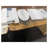 1 LOT ASSORTED TOILET SEATS