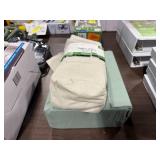 1 LOT OF (2) ASSORTED BEDDING GOODS