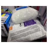 1 LOT OF (2) ASSEOTED BEDDING GOODS