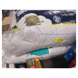 1 LOT OF (2) ASSORTED PILLOWS