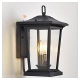 DUSK TO DAWN OUTDOOR WALL LANTERN, LARGE EXTERIOR