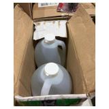 1 LOT (2)MEMBERS MARK DISTILLED VINEGAR