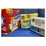 1 LOT OF CHARMIN BATROOM TISSUE 32 ROLLS
