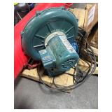 INFLATABLE BLOWER