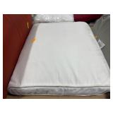 24 1/2IN X 20IN WHITE CUSHION